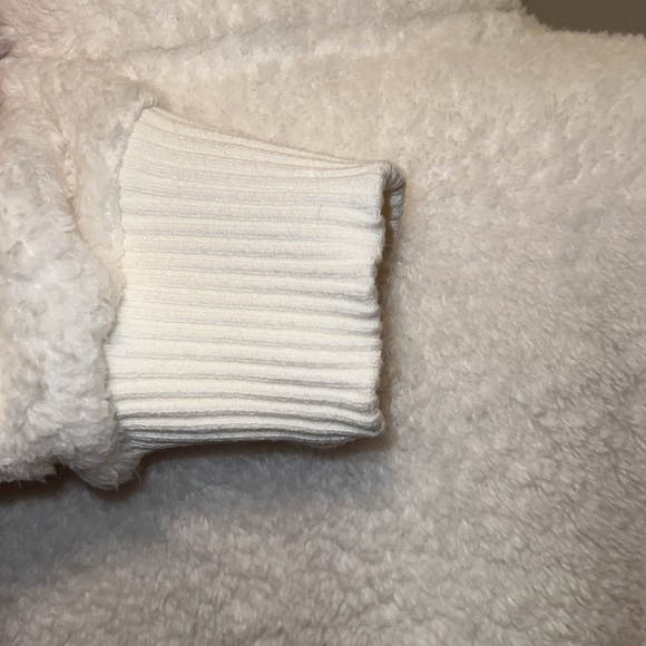 Cream Sherpa 3/4 Zip Pullover Women’s Medium - Picture 4 of 5